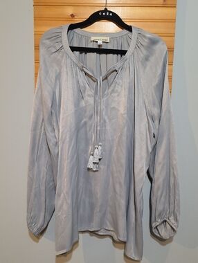 Johnny Was Calmé Women's Large Gray Silk Tassel Tie Neck Boho Blouse EUC